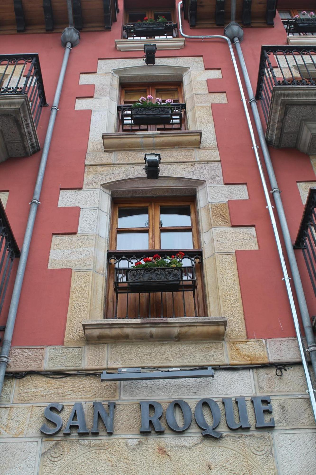Hotel San Roque Reinosa Eksteriør bilde