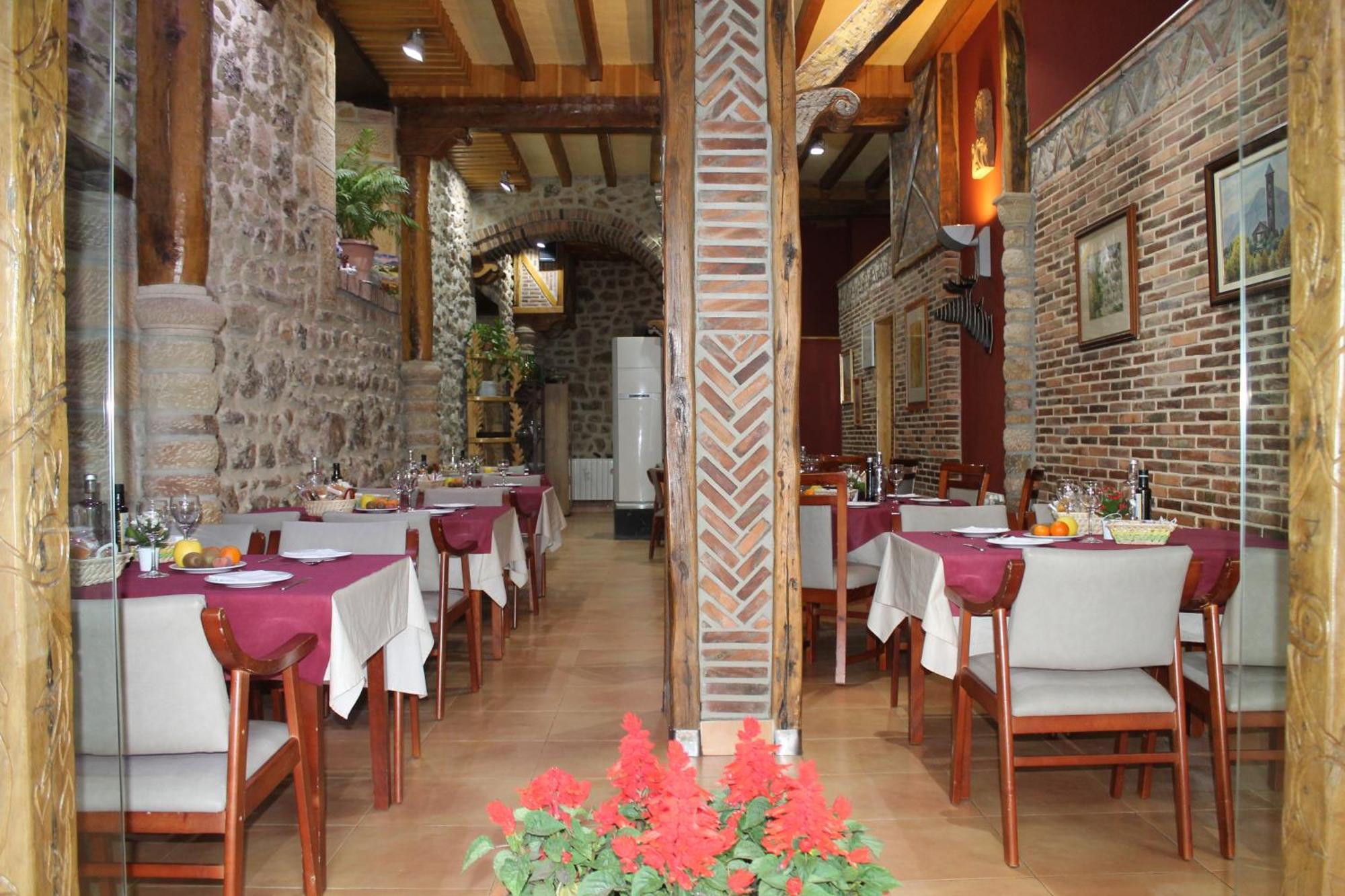 Hotel San Roque Reinosa Eksteriør bilde