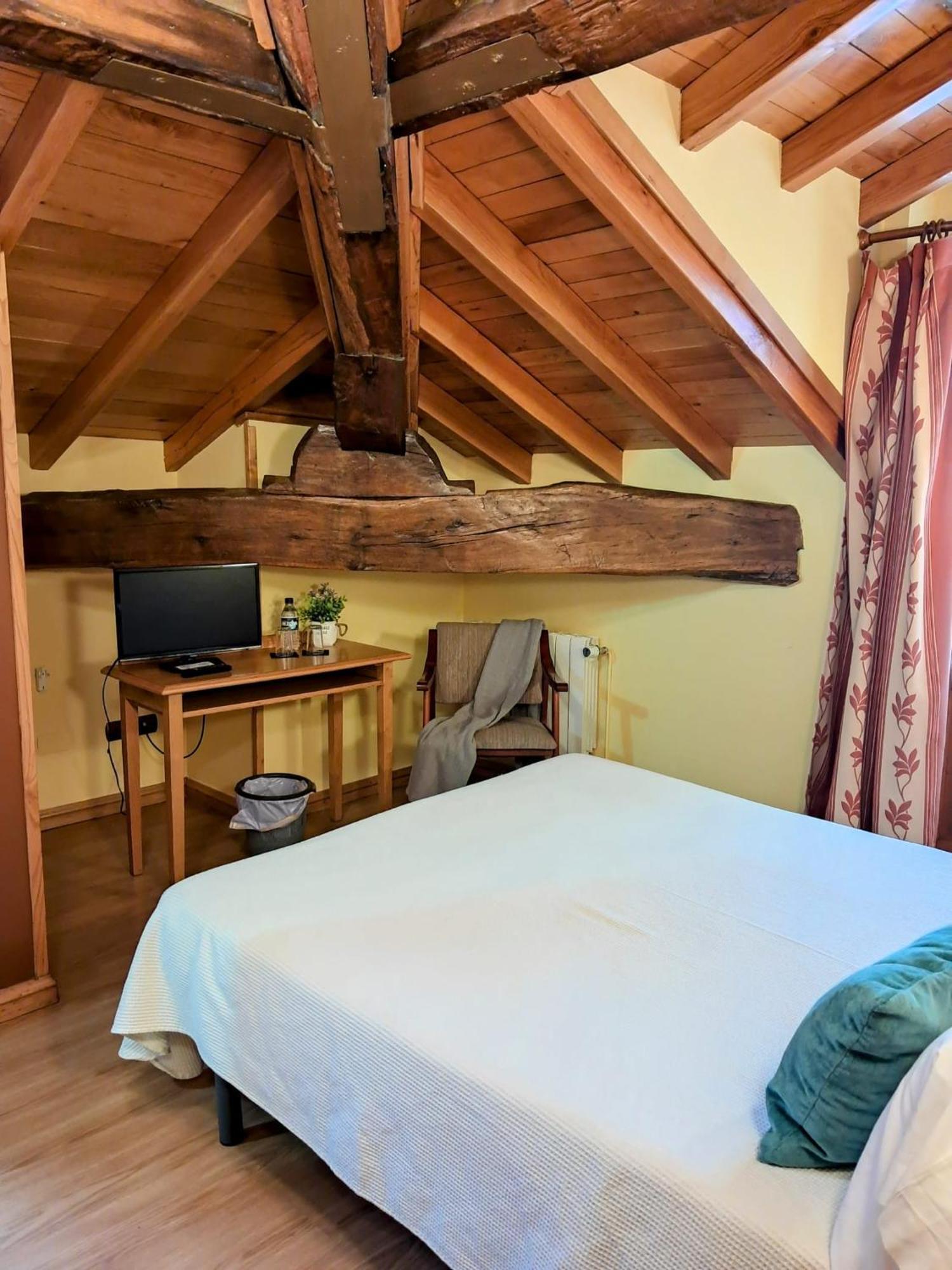 Hotel San Roque Reinosa Eksteriør bilde